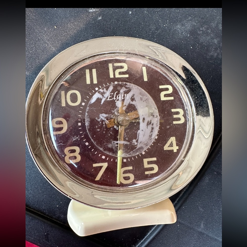 Vintage Elgin Round Face Clock